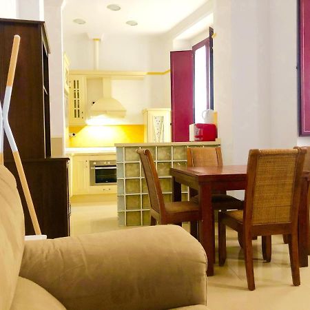 Arenal Suite - 1 Dormtitorio Sevilla Exteriör bild